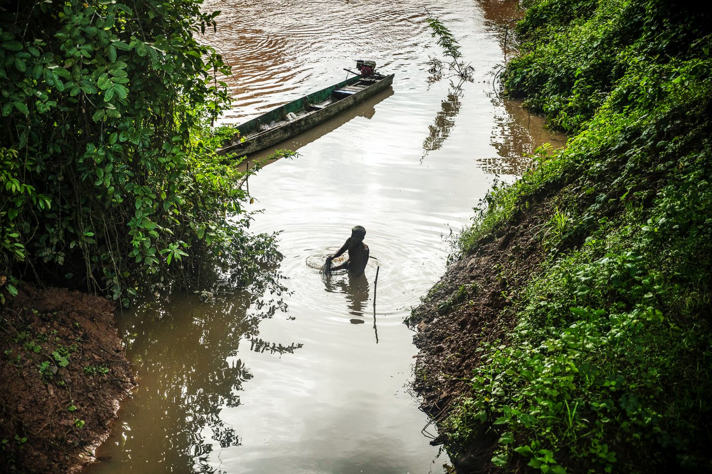 Residents: Scam center workers smuggled into Cambodia via the Mekong River